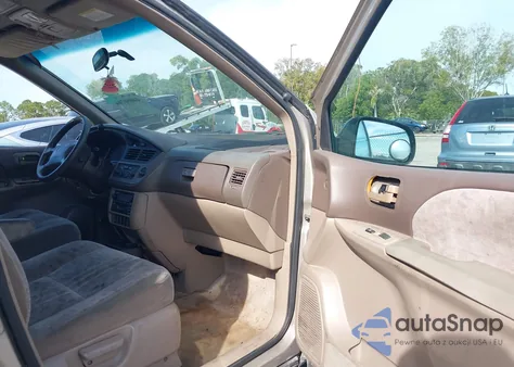 2001 Toyota Sienna Le from USA, damaged, VIN 4T3ZF13C91U383581